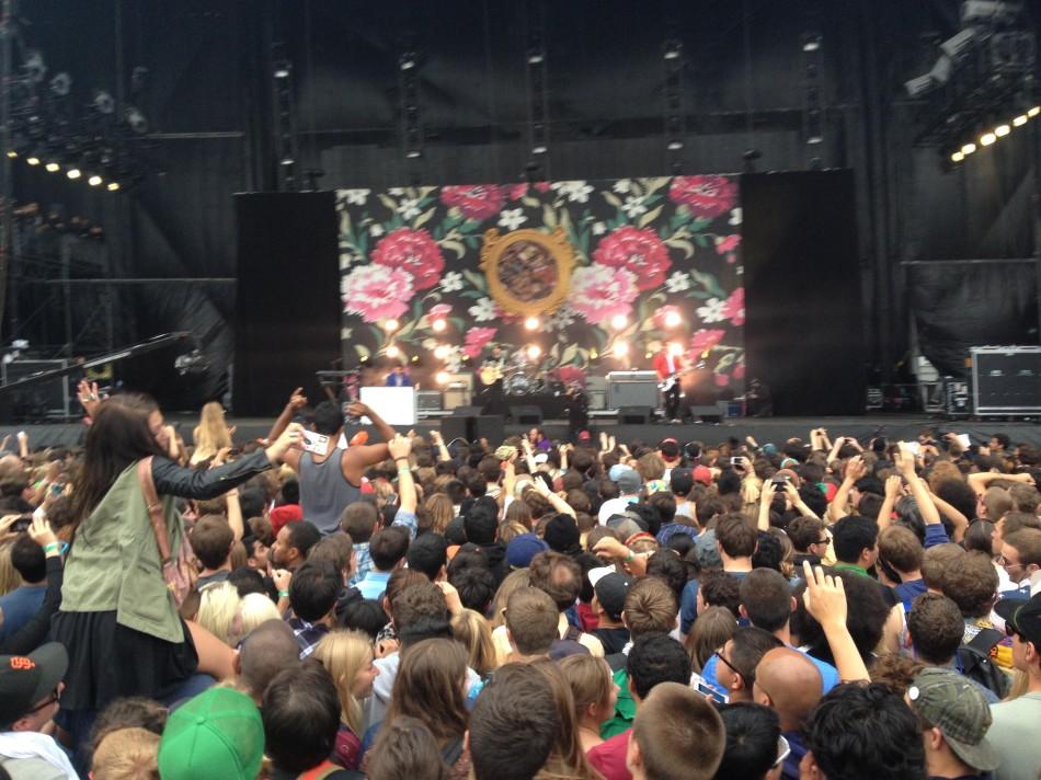 Vampire+Weekend+performs+on+the+Main+Stage+at+Outside+Lands+2013.